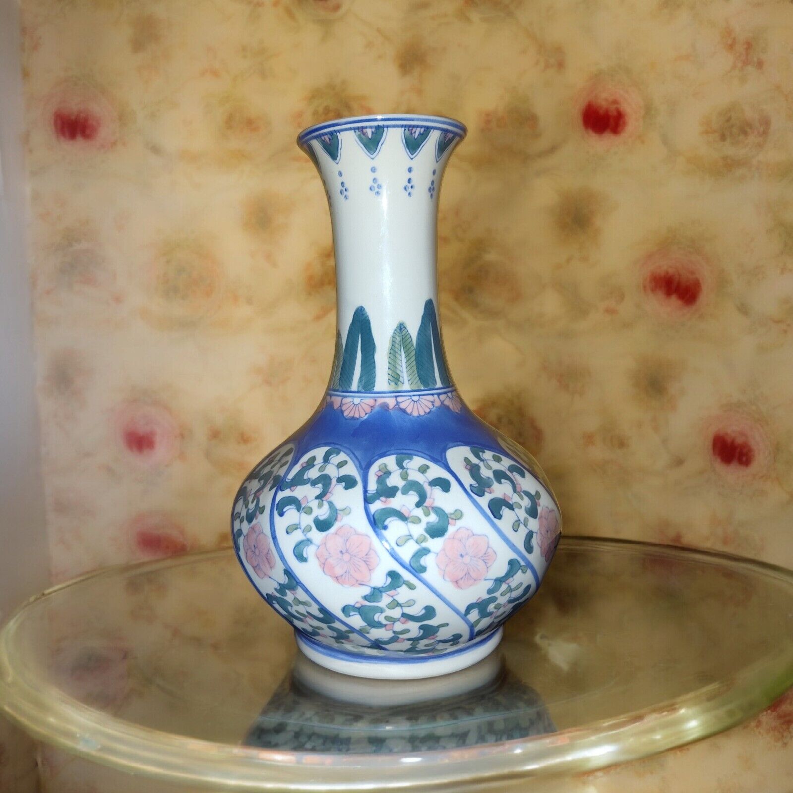 Chinese Traditional Vintage Flower Vase Unique Shape Hand Colored 10\