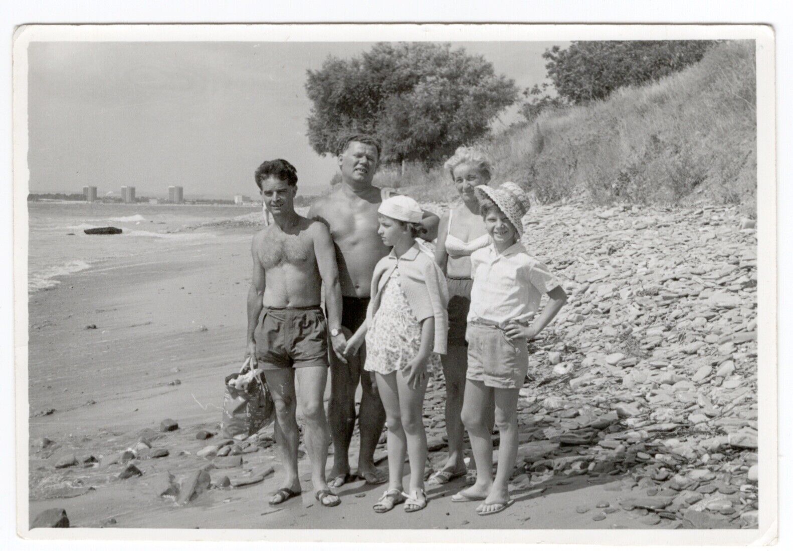 Vintage Photo Family Day Posing on Rocky Beach c1950s