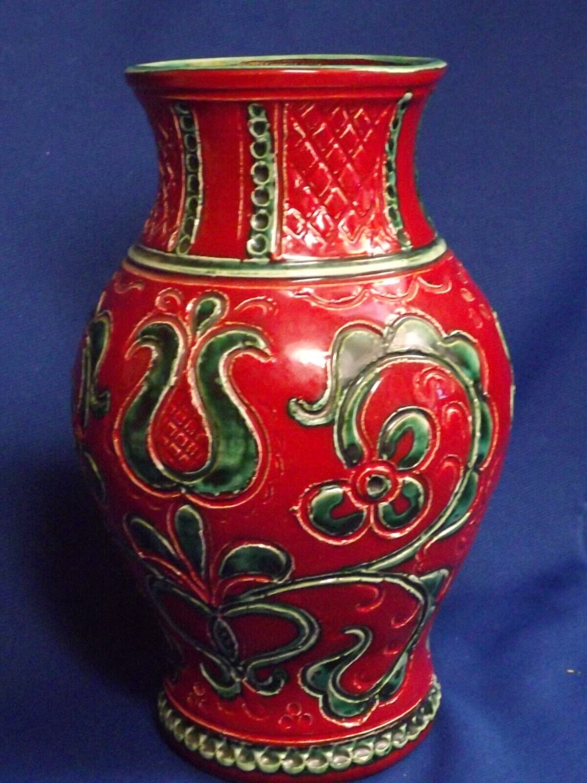 Vintage Austrian Gmundner Keramik Incised Green Floral on RARE Red Body 7” Vase 