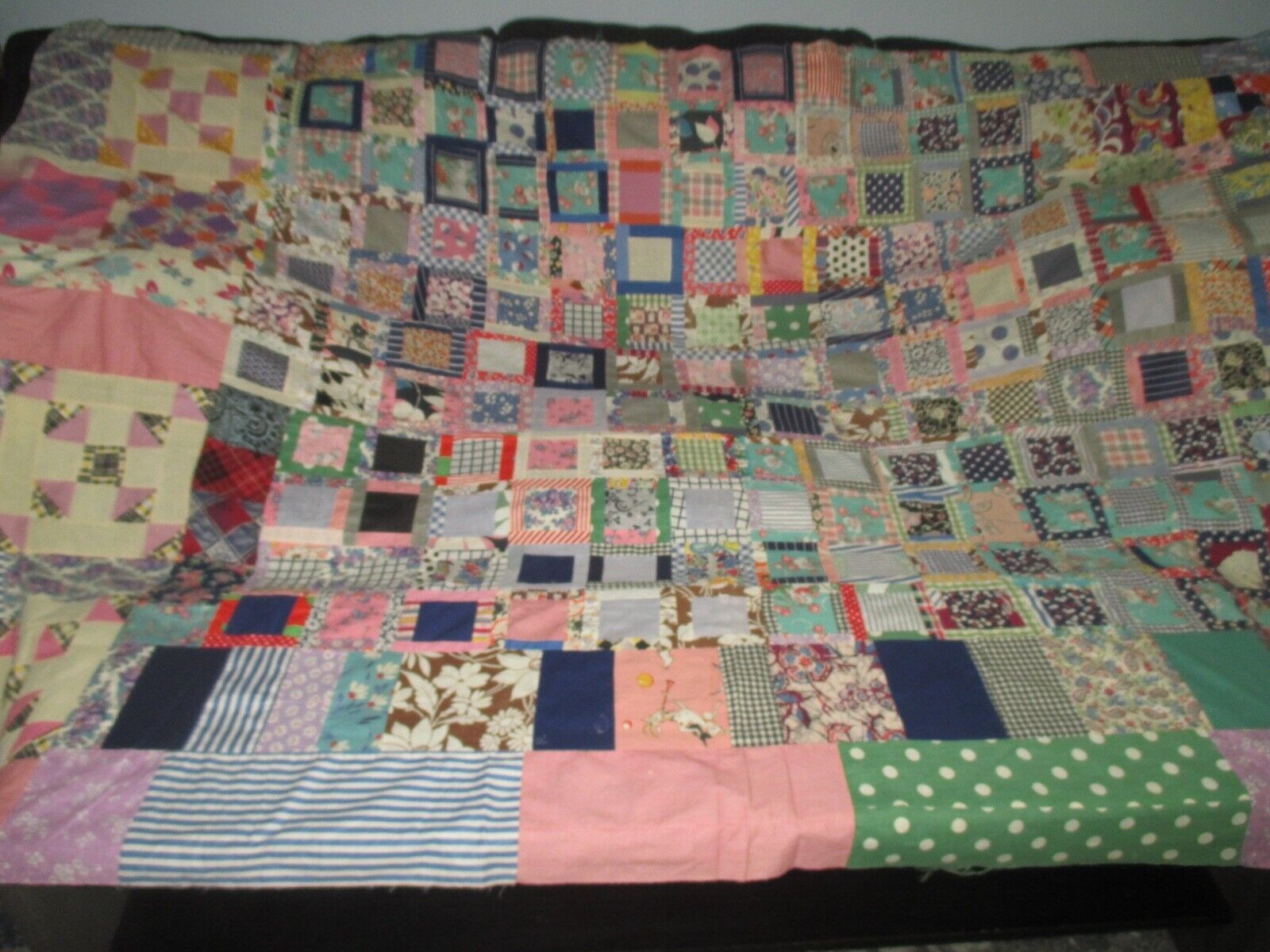 VTG  30s QUILT TOP ONLY Cotton & Feedsack Prints Patchwork Hand Pieced 64\