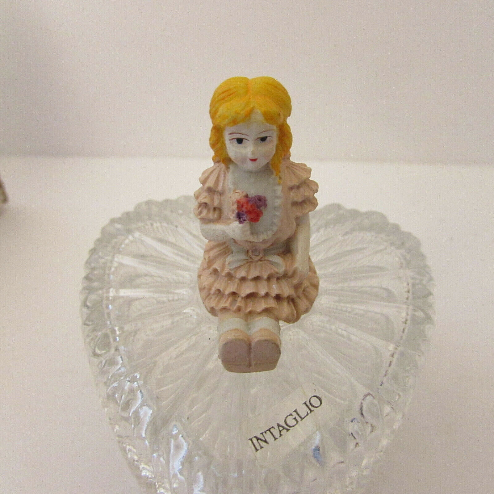 Vtg. Crystal Heart Box Dolly Dreams Intaglio Designs Hand Painted 3\