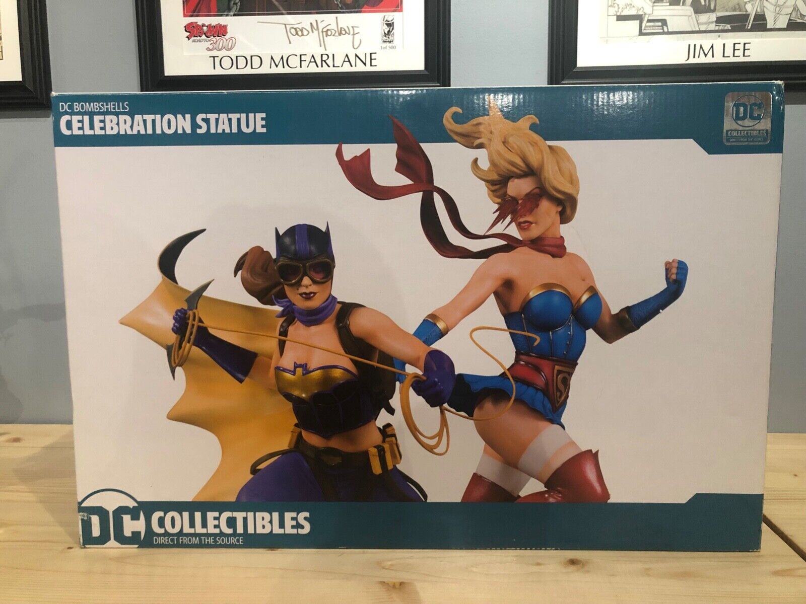 DC Collectibles DC Bombshells Celebration Statue Batgirl and Supergirl