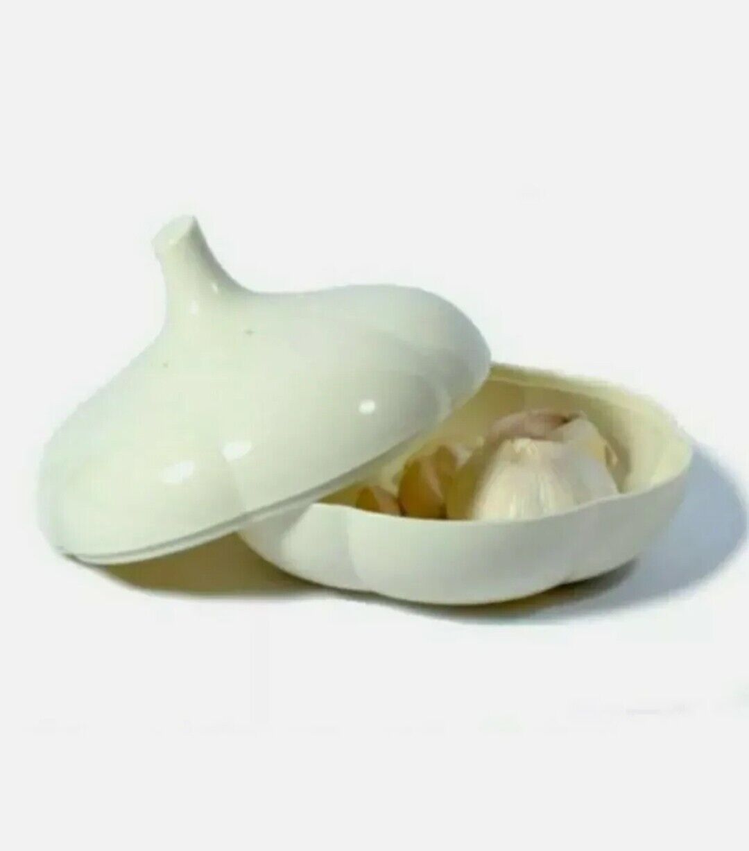 Tupperware Garlic Keeper Ivory Vented Forget-Me-Not Keeps Dry & Dark New New
