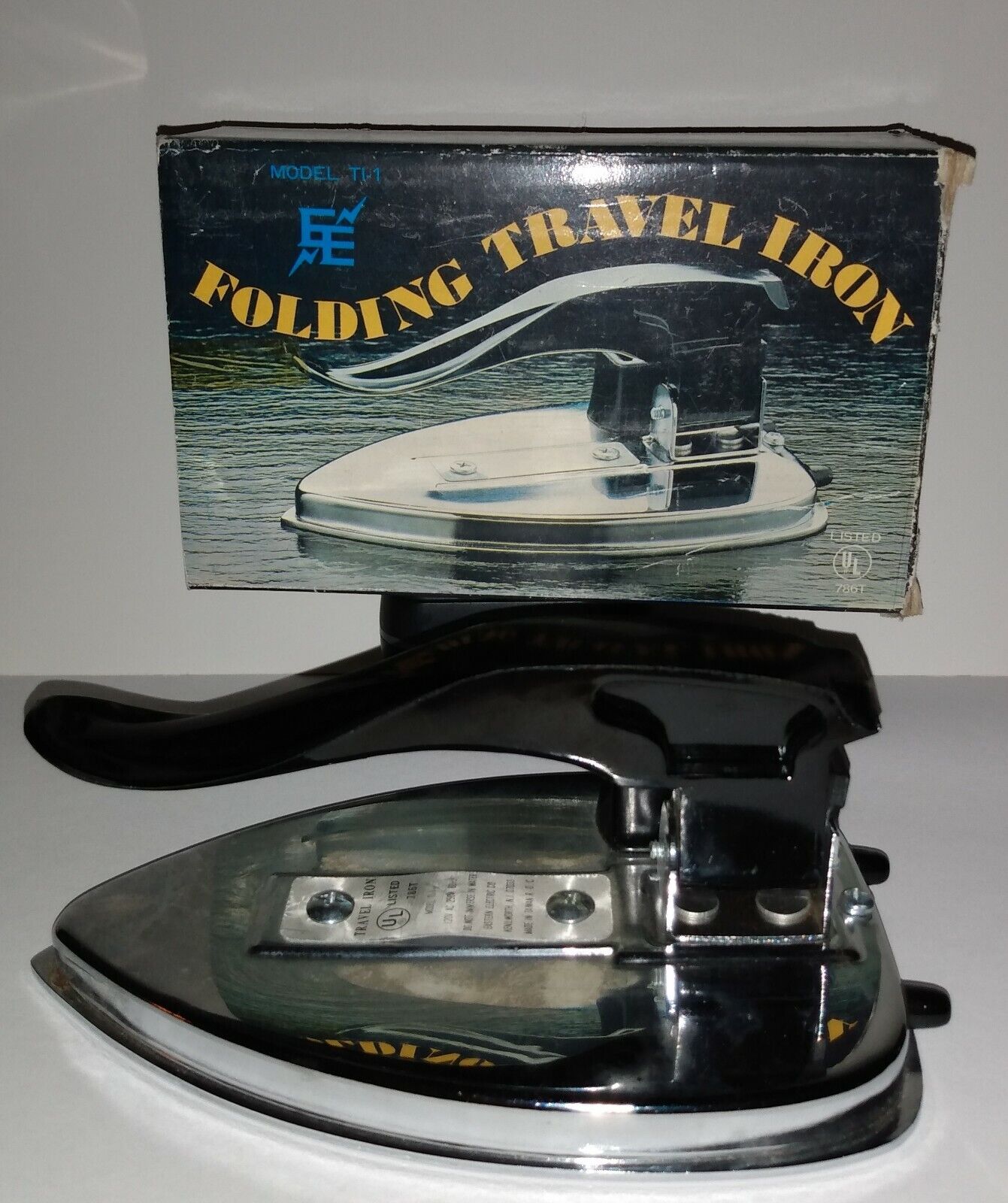 Vintage Eastern Electric Folding Travel Iron With Original Box