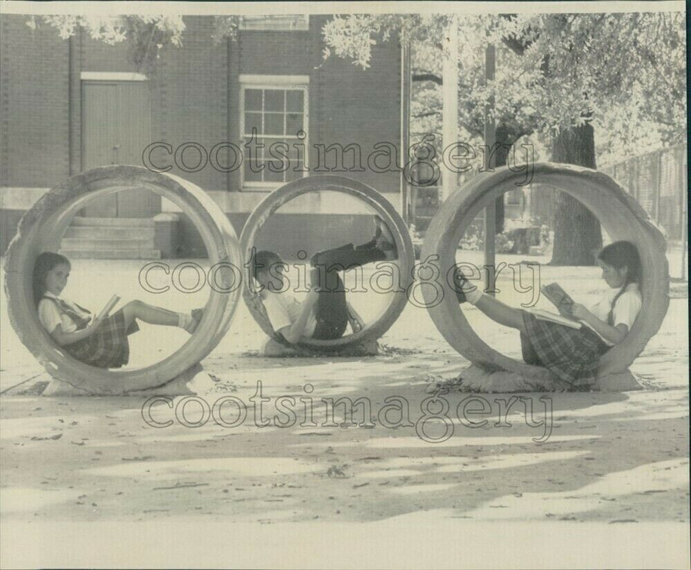 1970 Press Photo Social Distance Learning Children Study in Concrete Pipes GA