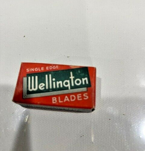 Vintage Wellington Single Edge Razor Blades  New Old Stock