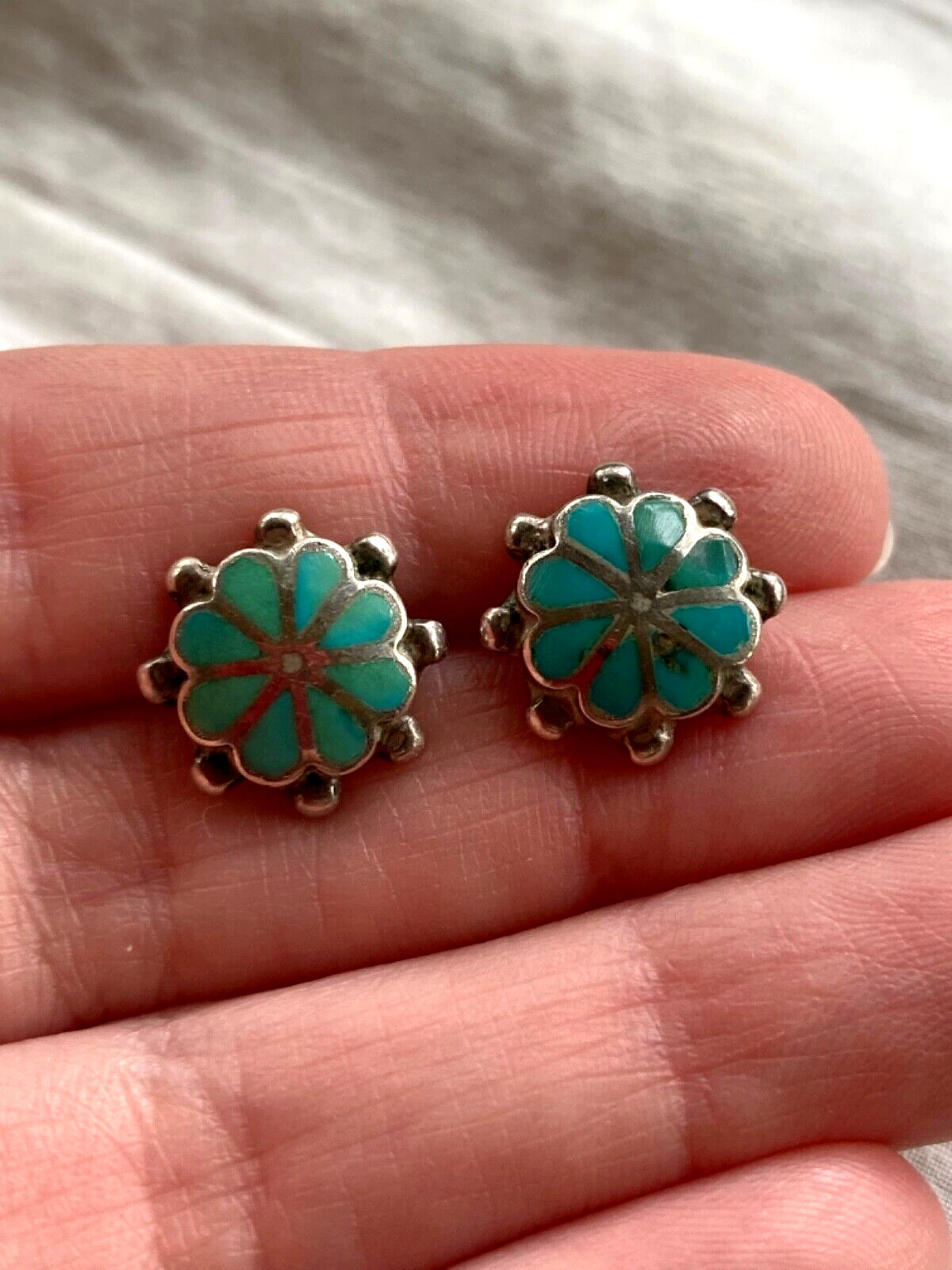 Vintage Southwest Zuni Old Pawn Sterling Silver Turquoise Inlay Flower Earrings