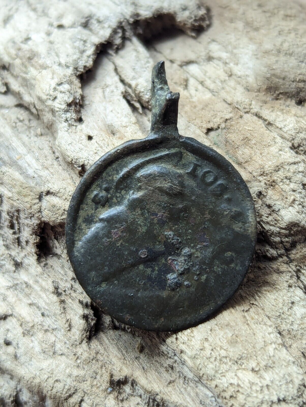 16th-17th C Spanish Colonial Bronze Religious  Medal, DUG IN MEXICO,18x24mm