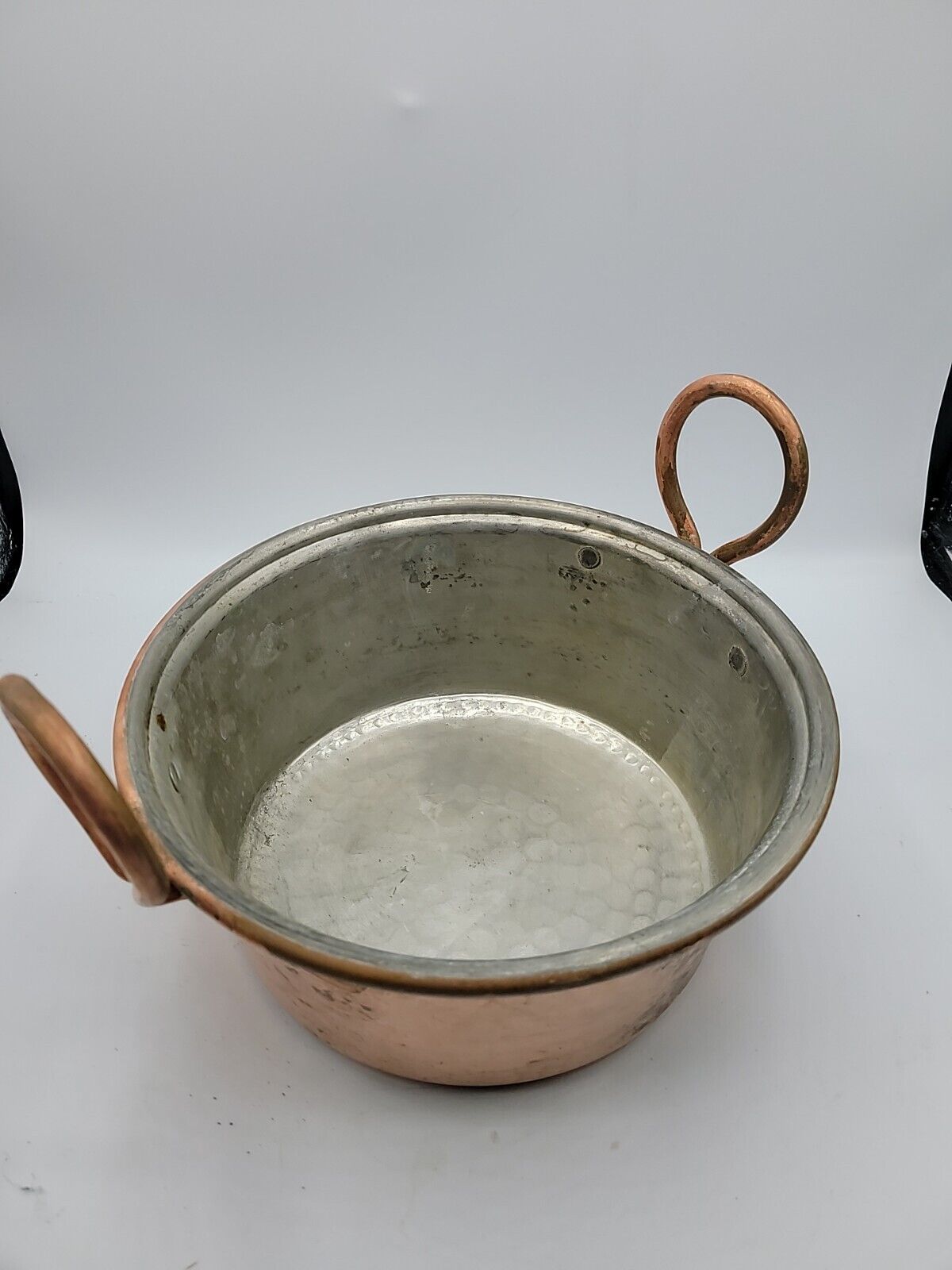 Antique Hammered Hand Made Copper Pot 3.5 qt Copper Riveted Handles Sauce 9\