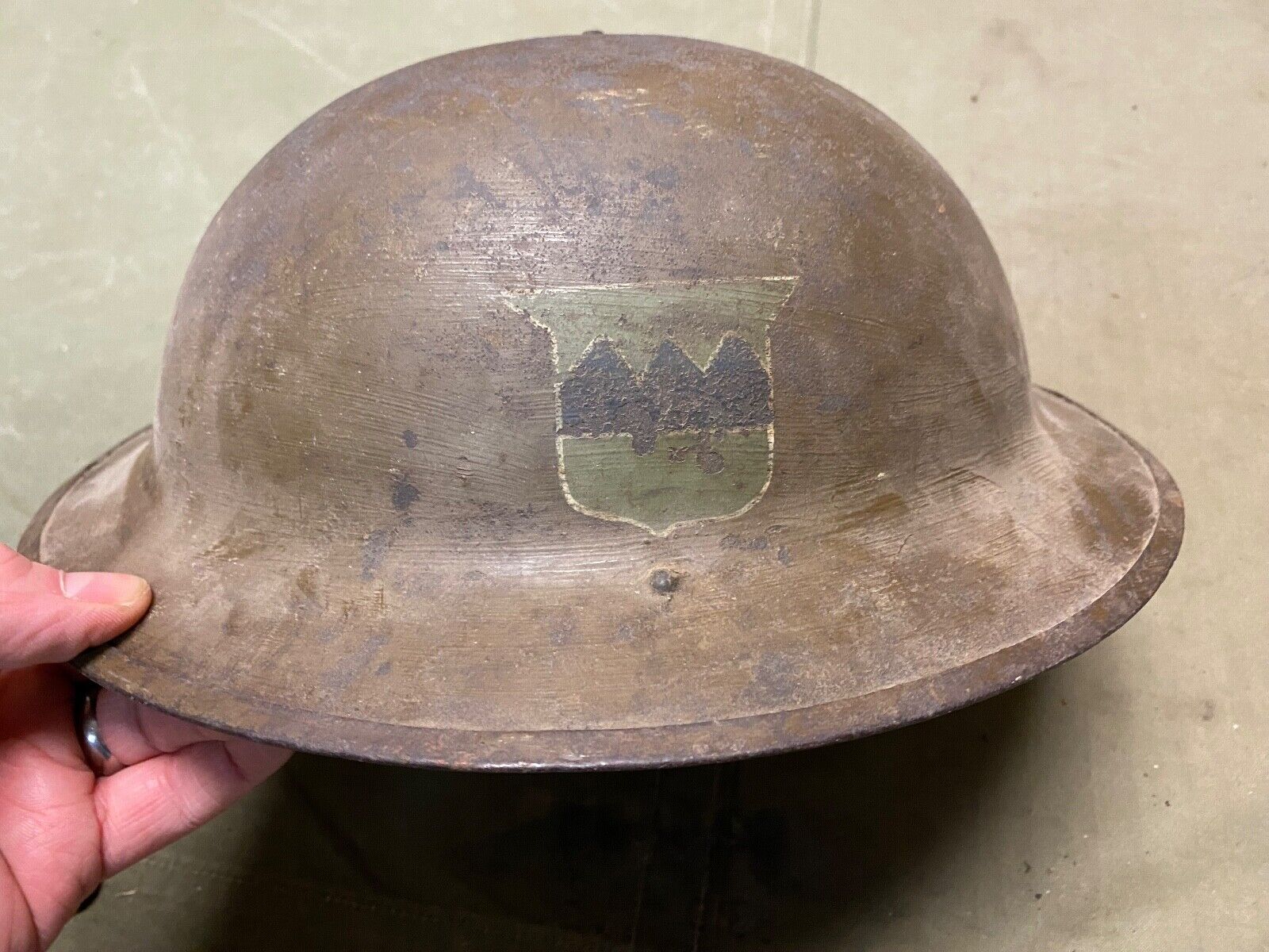 ORIGINAL WWI US ARMY M1917 DOUGHBOY 80th INFANTRY DIVISION HELMET & LINER