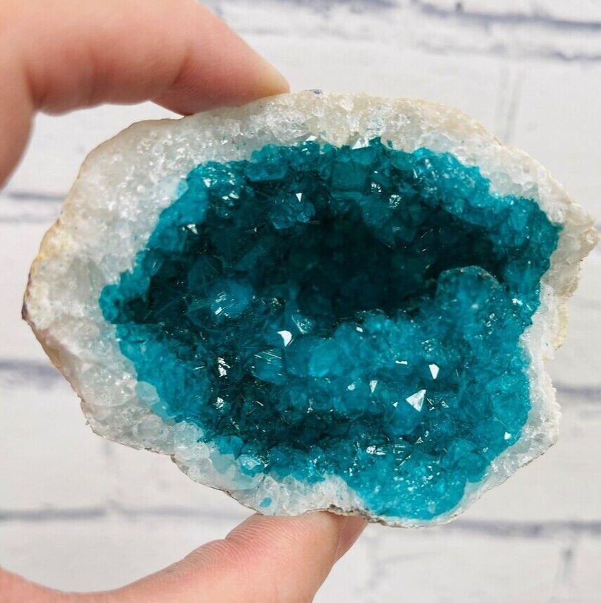 Dyed Crystal Quartz Geode, Turquoise Color Geode, Quartz In Rock Formation