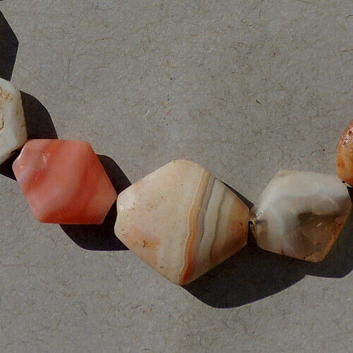 10 3/4 inch 27.5 cm strand ancient diamond shaped agate stone beads mali #5025