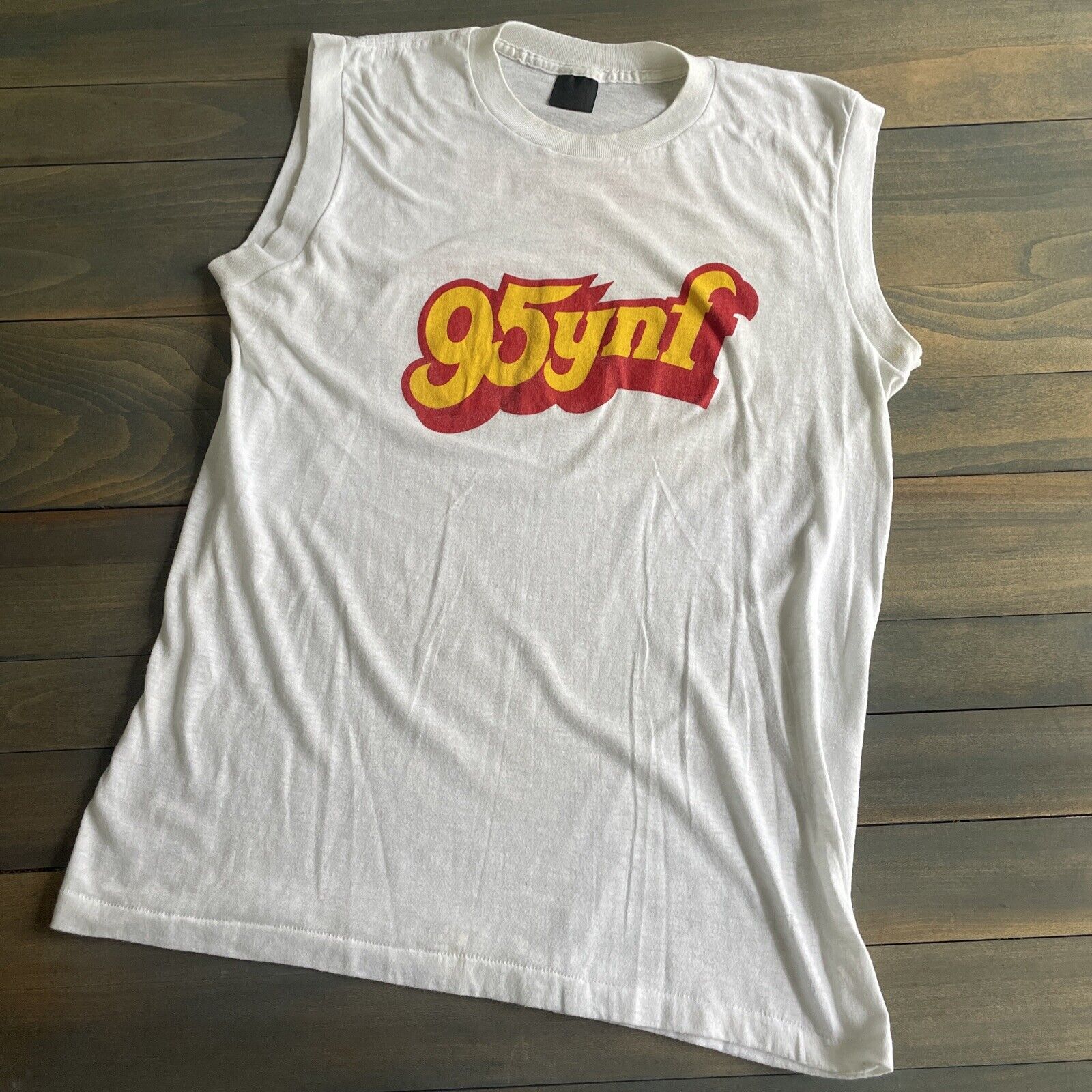 Vintage 95ynf Tampa Bay Rock Radio Station Promo Tank Top White T-Shirt - Large