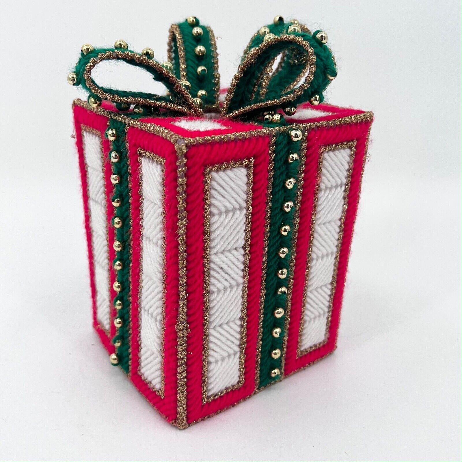 Vintage Handmade Needlepoint Christmas Present Tissue Box Cover Holder w/ Beads