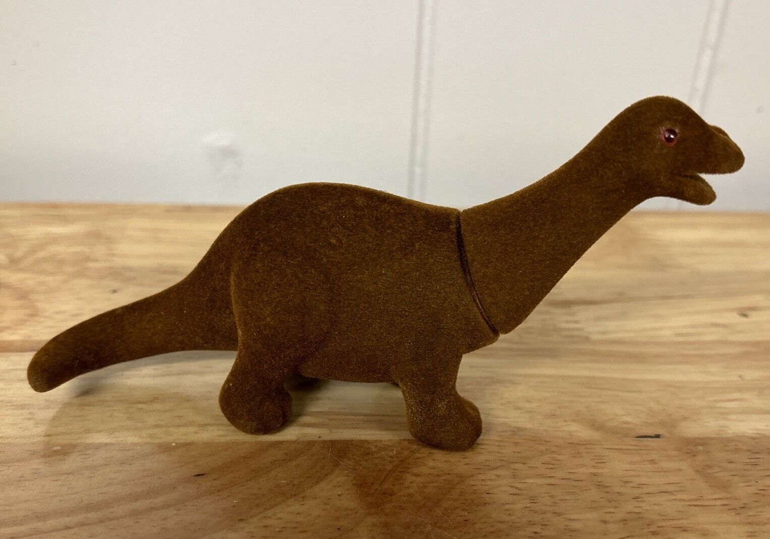 Vintage Soft Fuzzy Flocked Dino Dinosaur Figurine Toy Brontosaurus Rare 6” Brown