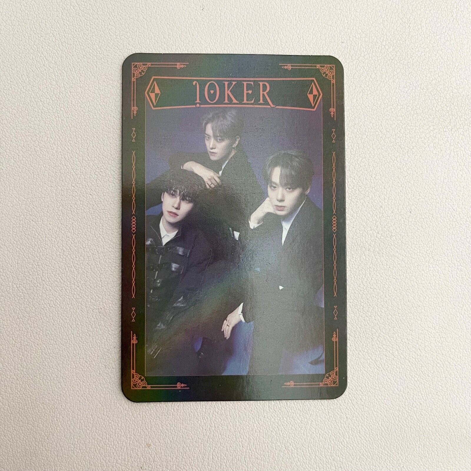 ONEUS KEONHEE RAVN HWANWOONG 'TRICKSTER' First-Press Unit Photocard