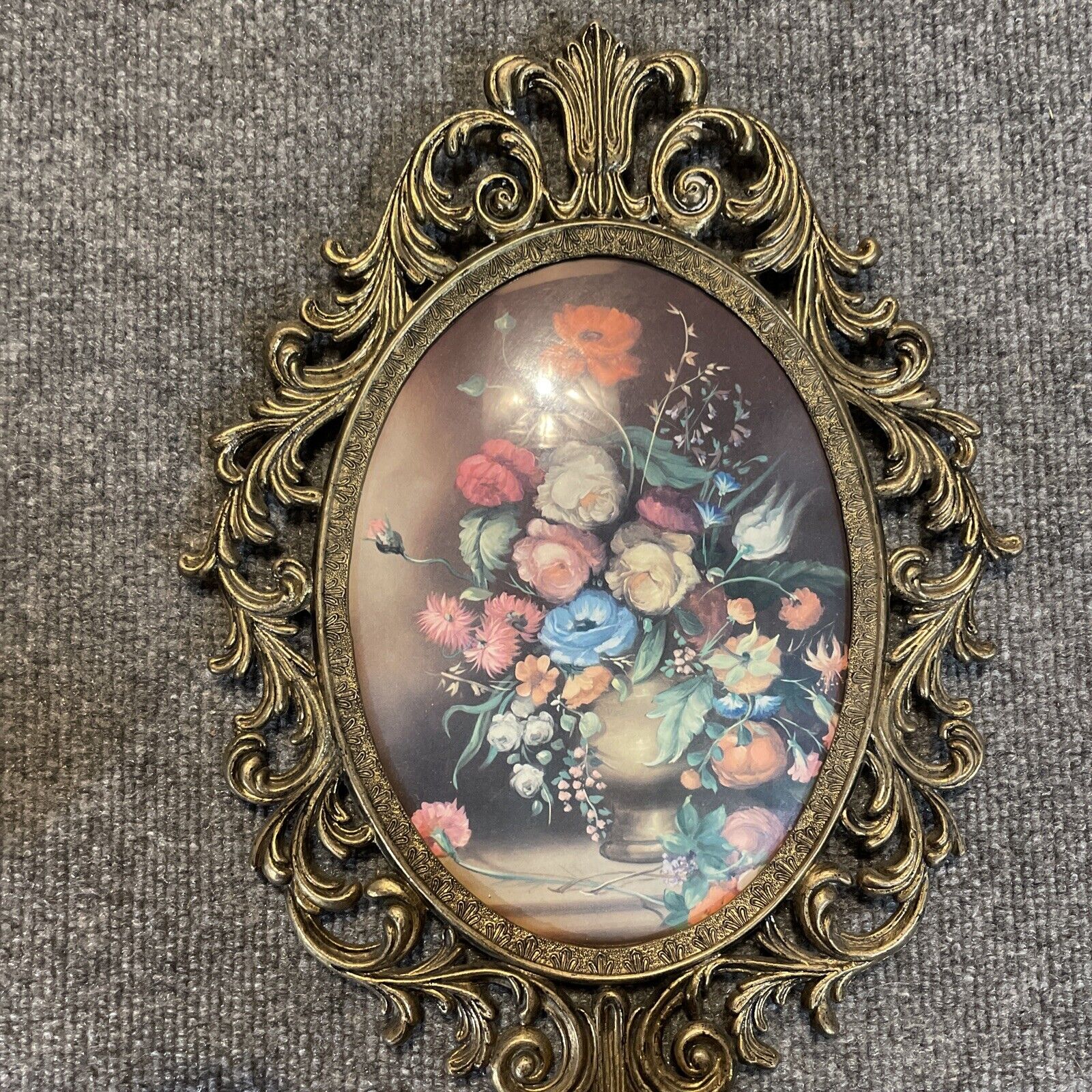 Vintage Brass Colored Flowers Ornate Metal Picture Frame w/ Convex Glass