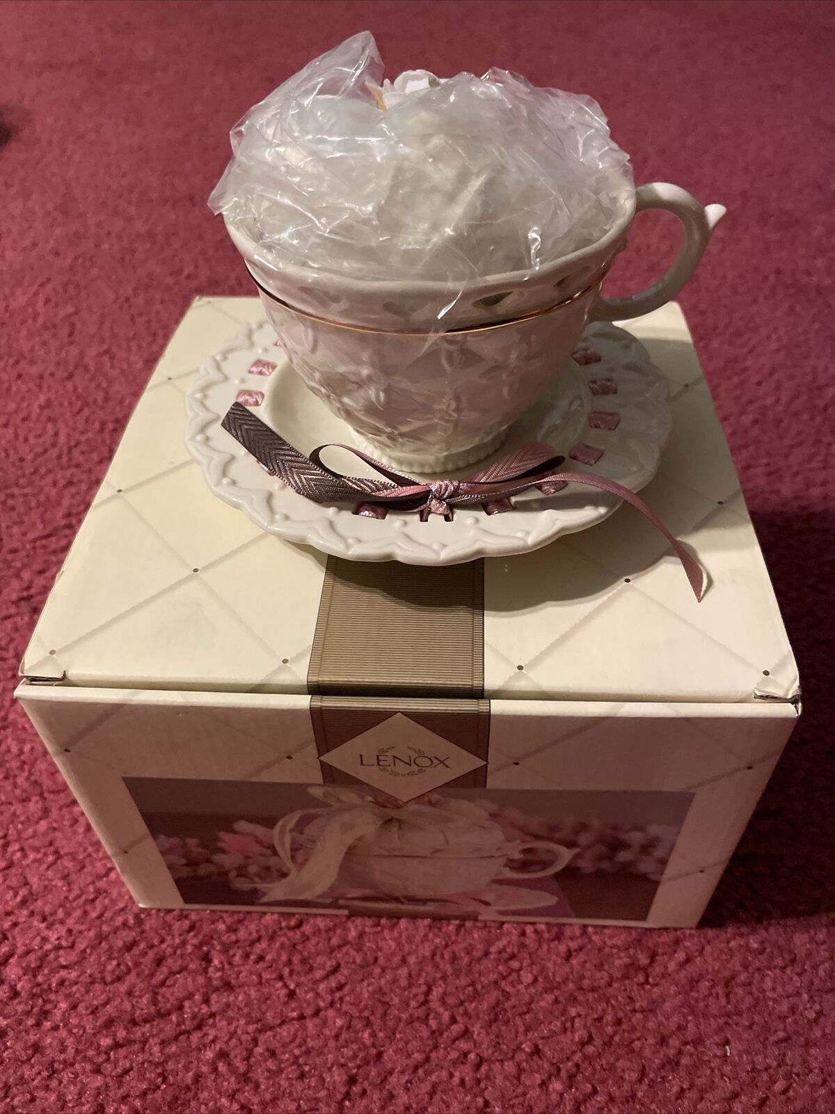 lenox new in box tied with love tahlia teacup with sachet