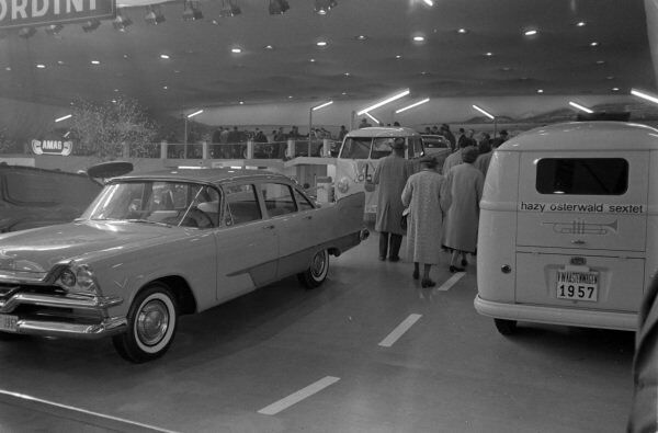 Opel Kapitan And Volkswagen Van And Pick Up Motor Show 1957 Car Old Photo 1