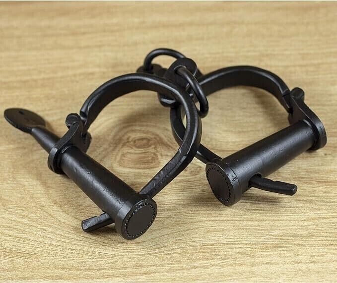 ANTIQUE IRON HANDCUFF CUFFS SHACKLES ANTIQUE FINISHED