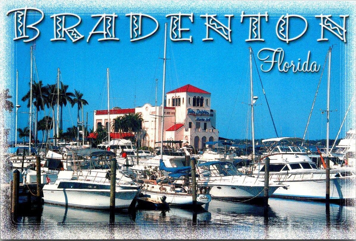 Vintage Florida Bradenton Yacht Basin Postcard