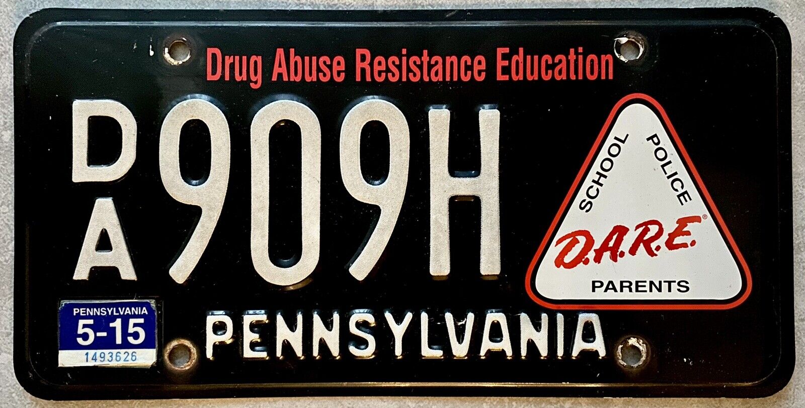 2015 Pennsylvania DARE Drug Abuse Resistance Education License Plate EXPIRED