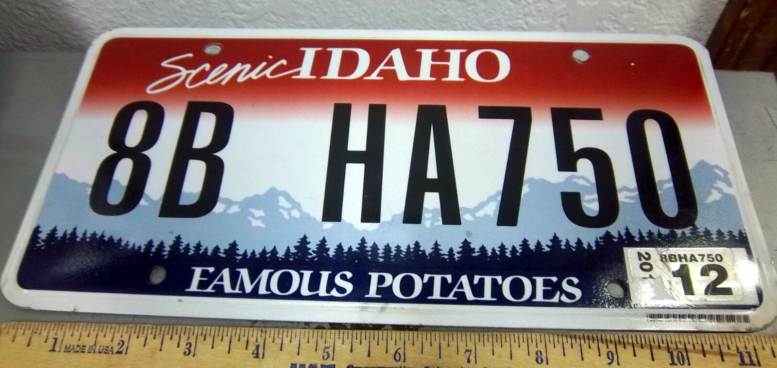 2012 Idaho LICENSE PLATE, 8B HA750, famous Potatoes, mtn scene, cool collectible