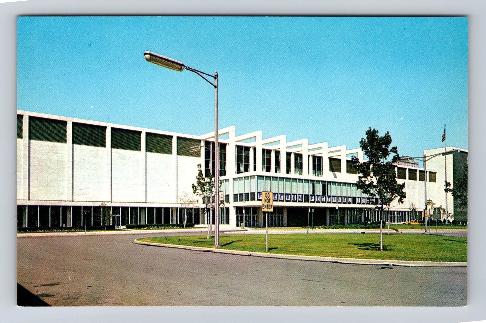 Detroit MI- Michigan, Washington Boulevard, Cobo Hall, Antique, Vintage Postcard