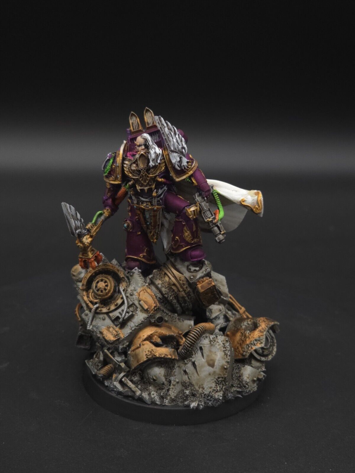 Warhammer 30k Eidolon Lord Commander Of The Emperors Children Painted