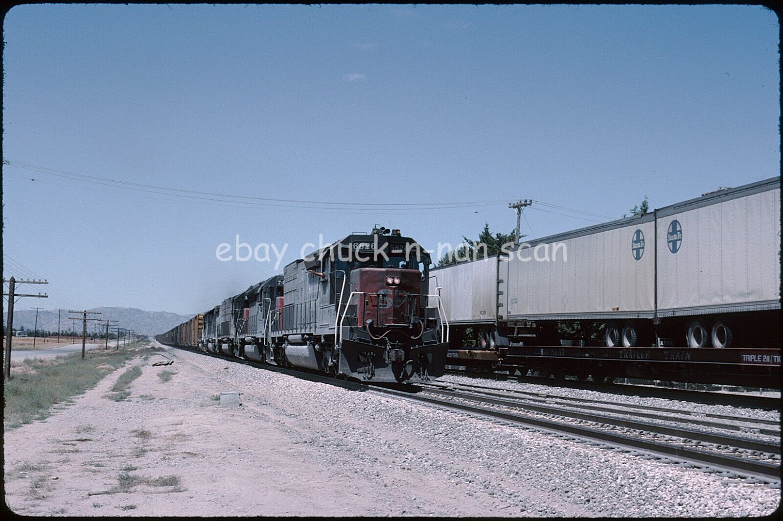 Original Slide Southern Pacific SP 6826 SD45T-2R ACTION E. Monolith CA 1989