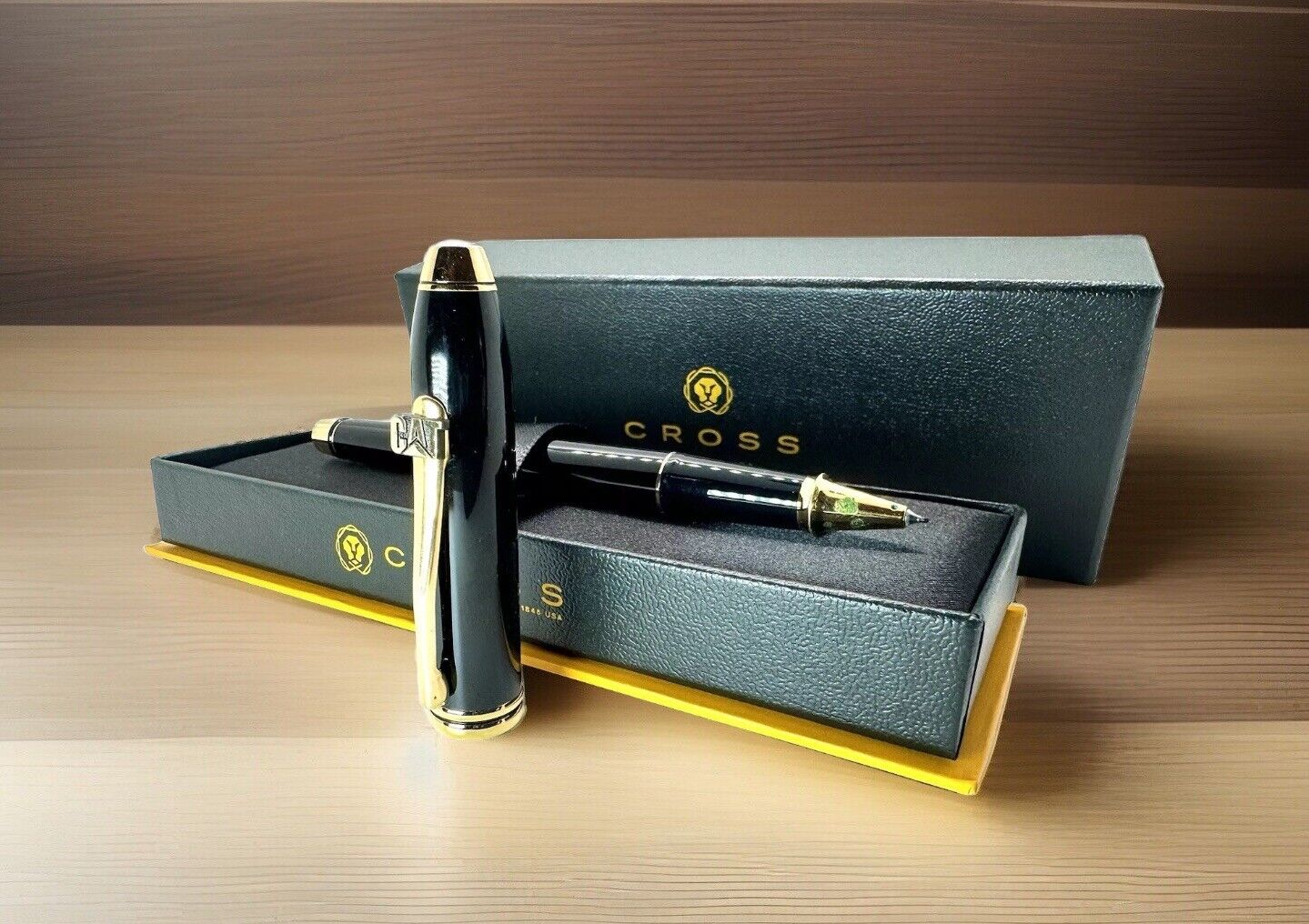 Cross Townsend Rollerball Black Lacquer W/Gold Accents “CAT” Logo Vintage W/Box