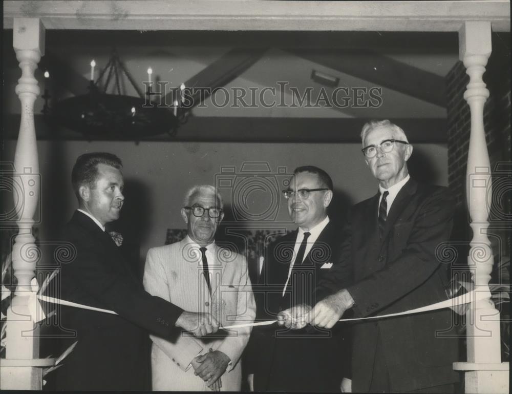 1964 Press Photo Ribbon cutting at Pine Harbor Marina, Mayor Sam Burt, Others