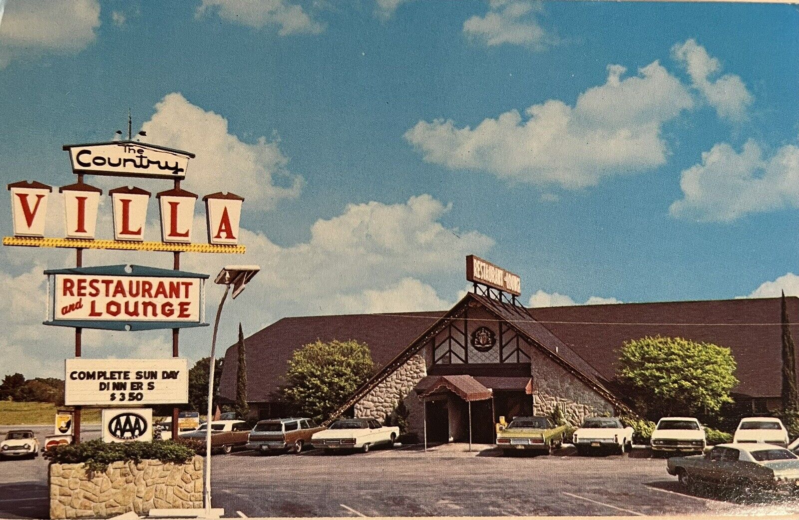 Pinellas Park Florida Country Villa Restaurant Lounge Vintage Postcard c1970
