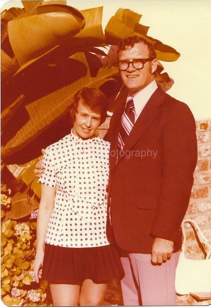 1970's COUPLE Woman FOUND PHOTO Color MAN Original Snapshot VINTAGE 911 12 L