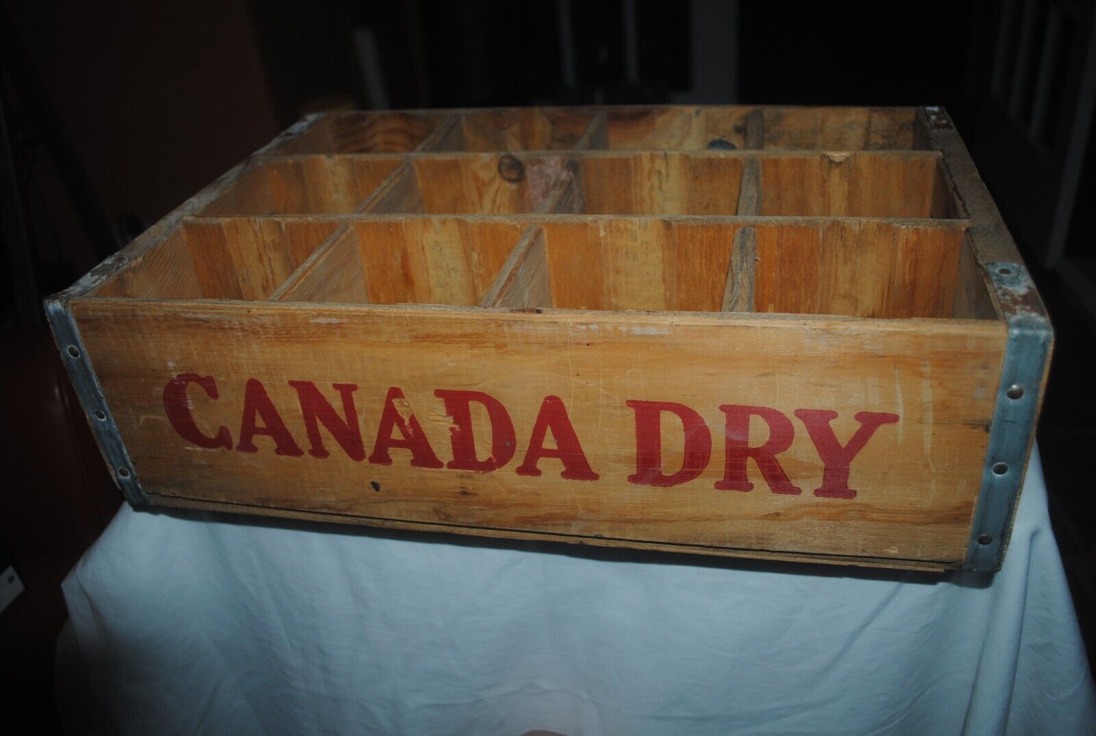 Canada Dry vintage wood crate, 12-bottle, Dallas, Texas
