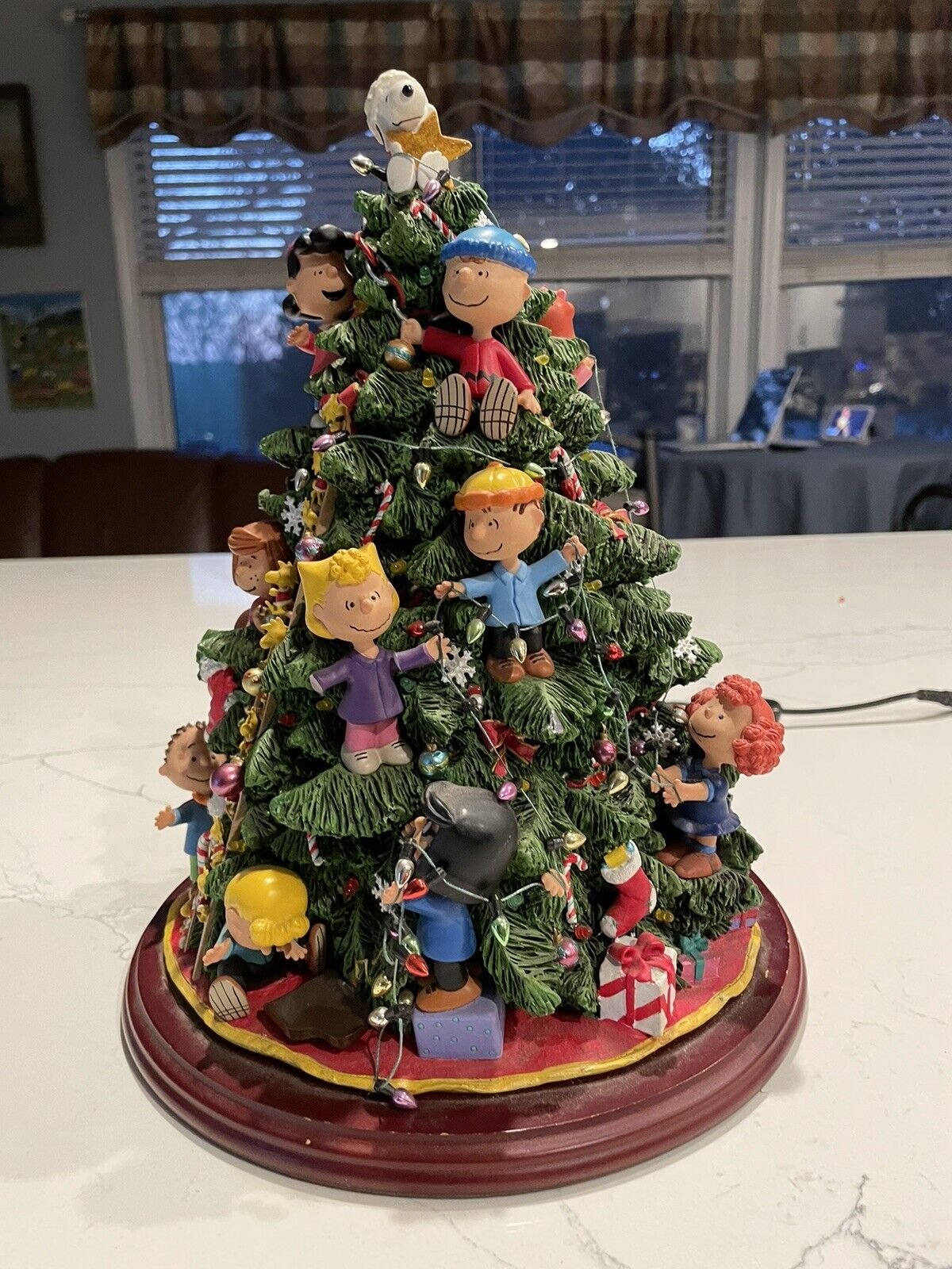Danbury Mint The Peanuts Christmas Tree Lights Up Charlie Brown Snoopy Large