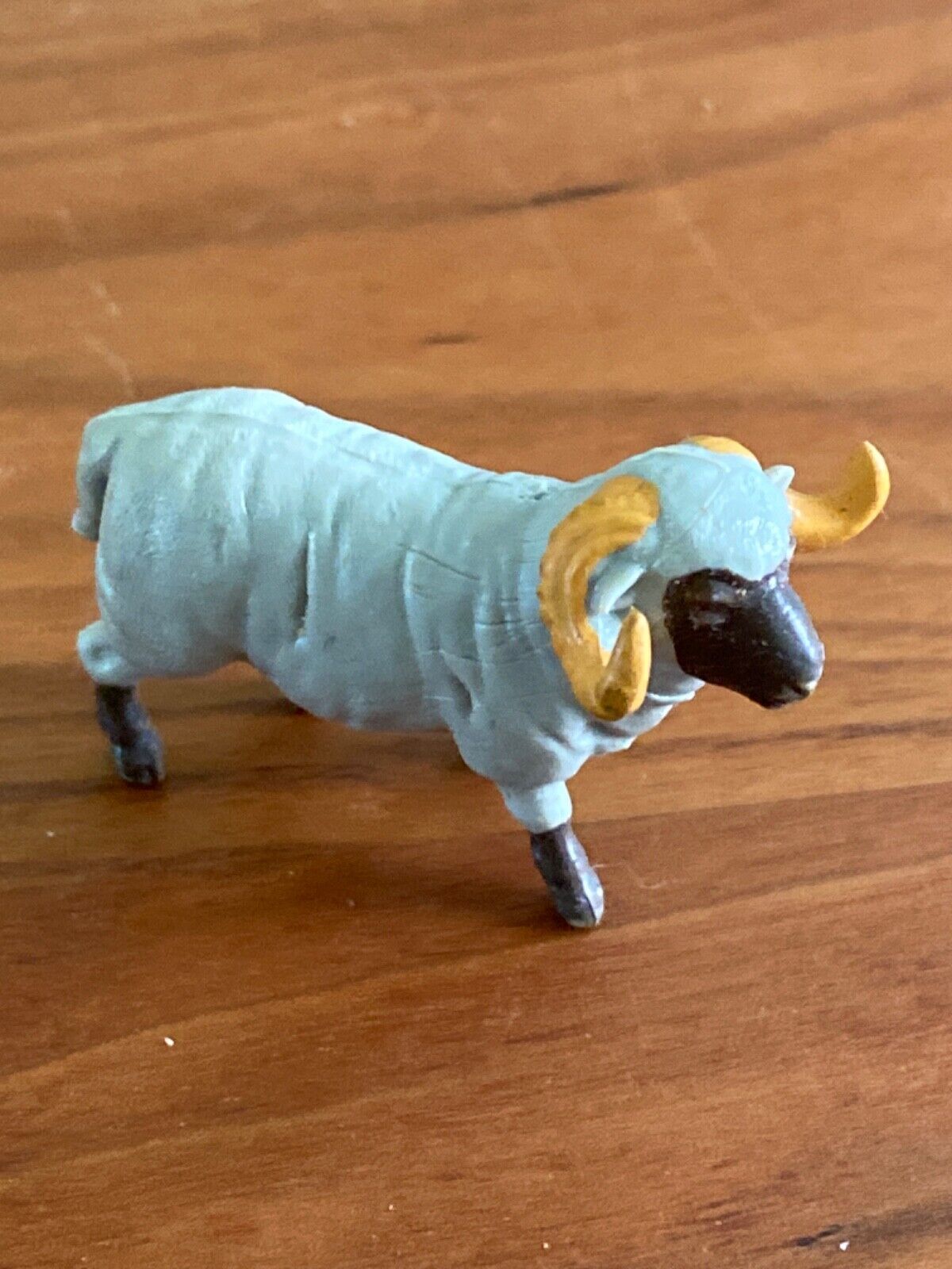 Vintage  BRITAINS Oxford Down Ram Sheep Figurine Mini Plastic