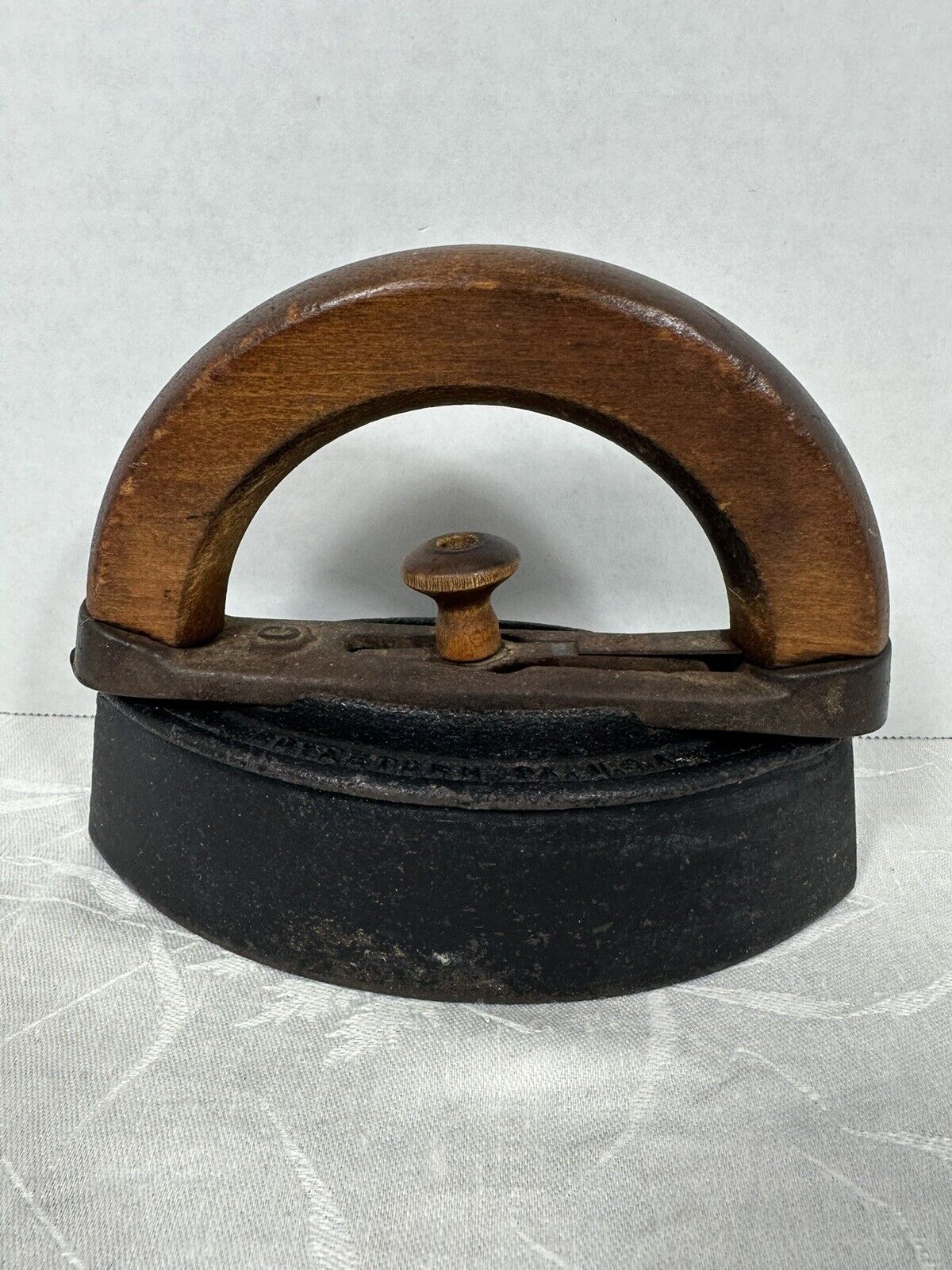 Colebrookdale Iron Co. Antique Sad Iron #1 with Detachable Handle