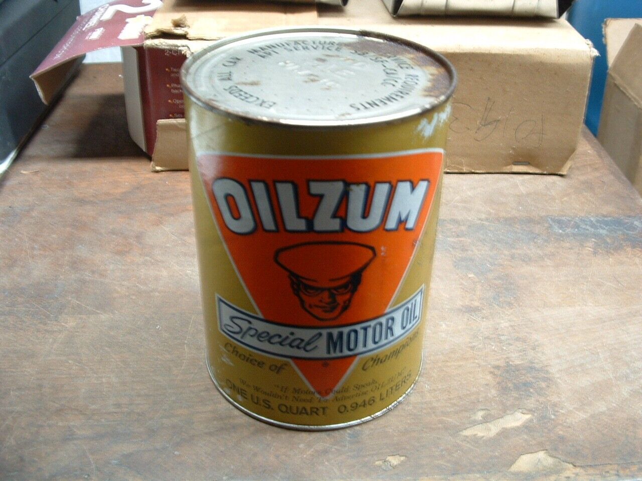 VINTAGE OILZUM SPECIAL NOS FULL CAN OF MOTOR OIL WHITE + BAGLEY WORCESTER, MA.