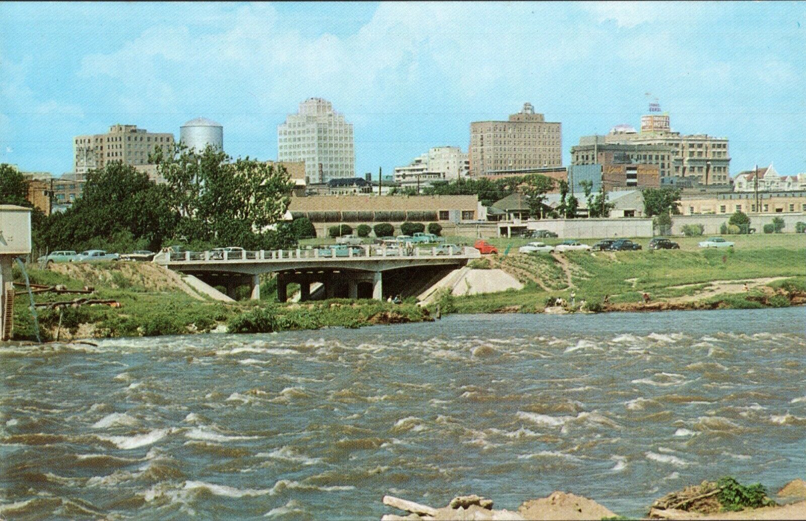 Unposted Vtg Litho Postcard The Colorado River Austin, Texas