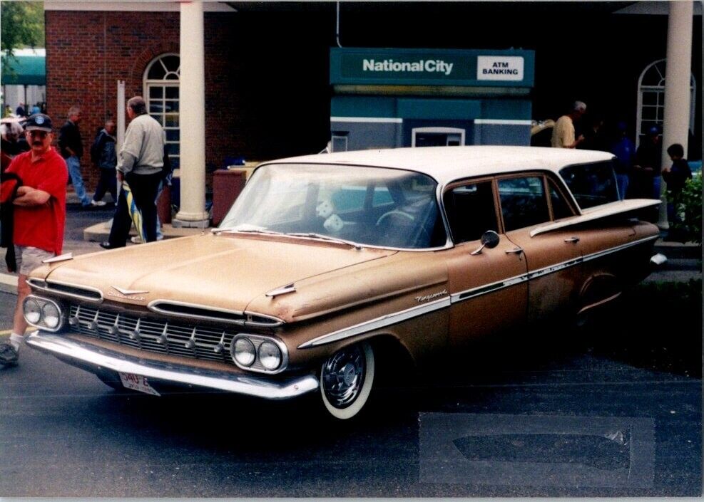 1959 Chevrolet Chevy Kingswood station wagon classic auto car photo 