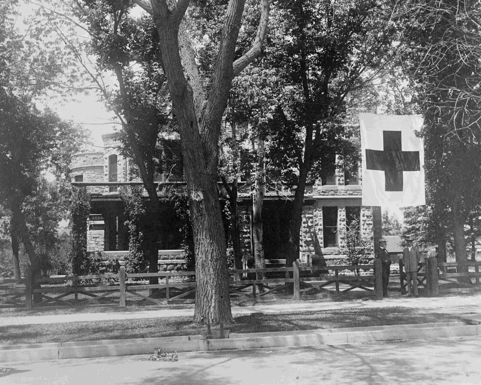 Headquarters of Pikes Peak Colorado Springs, Vintage Old Photo 8.5 x 11 Reprints