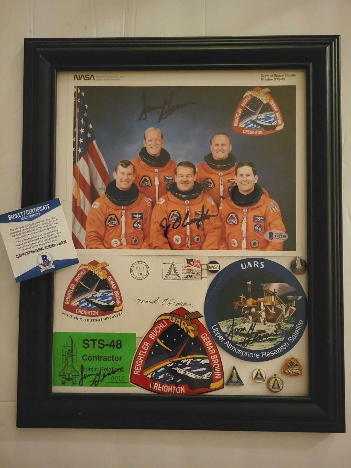STS-48 NASA Space Shuttle Discovery 1994 Framed Display AUTOGRAPHED 5 PIECES X7