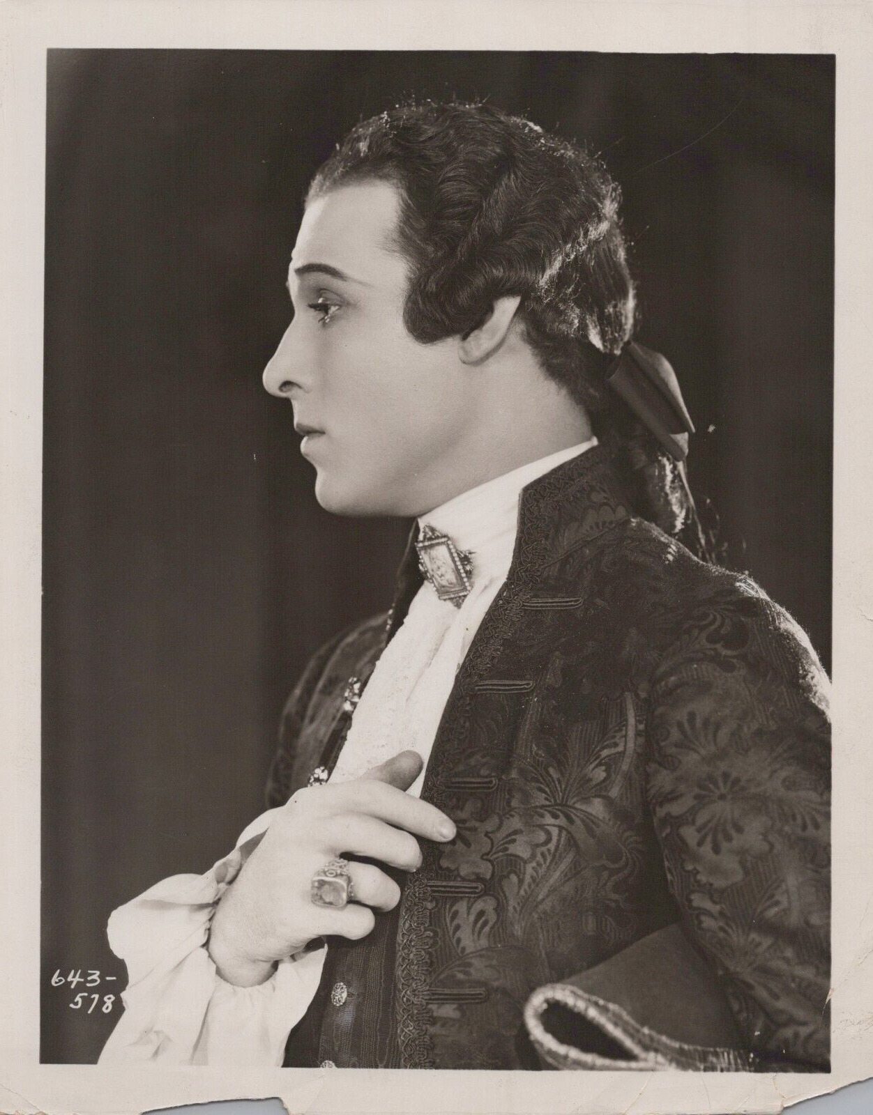 HOLLYWOOD GAY INTEREST Rudolph Valentino HANDSOME PORTRAIT 1930s Photo C23