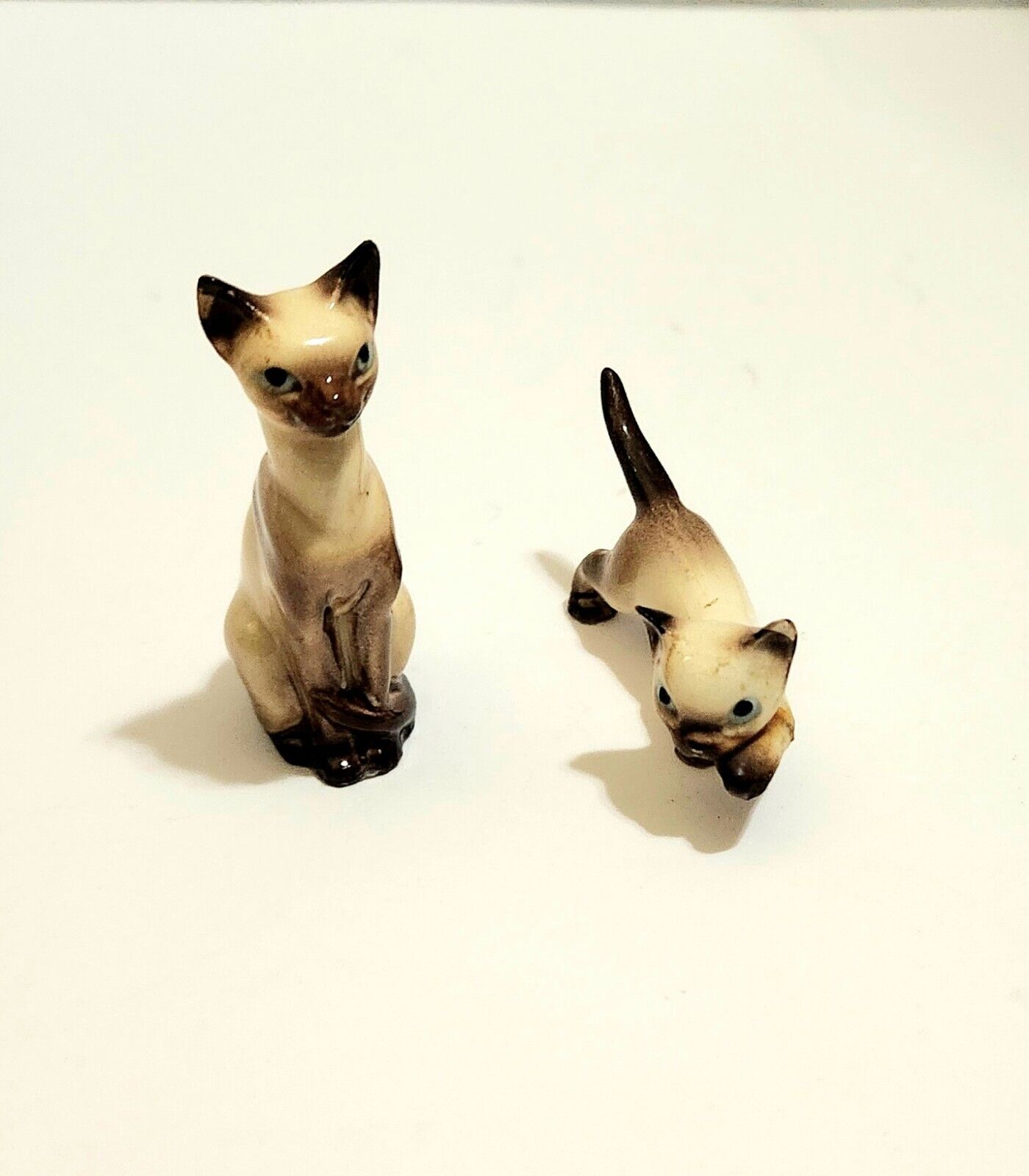 Vintage Retired Hagen Renaker Miniature Siamese Cat Figurine  & Repaired Kitten
