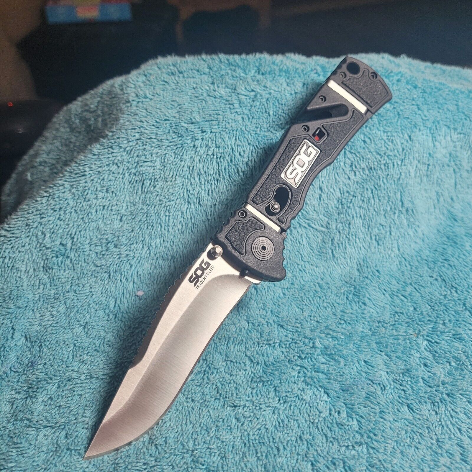 Excellent SOG TRIDENT ELITE, Amazing Overall    Condition*Discontinued*, 