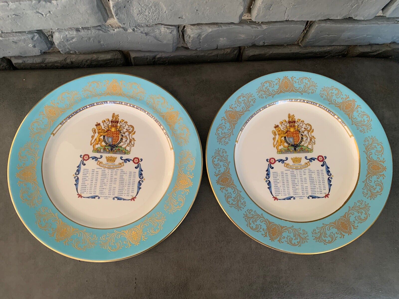 Vintage Aynsley Plate Sliver Jubilee H.M Queen Elizabeth 1977 Royal Plate