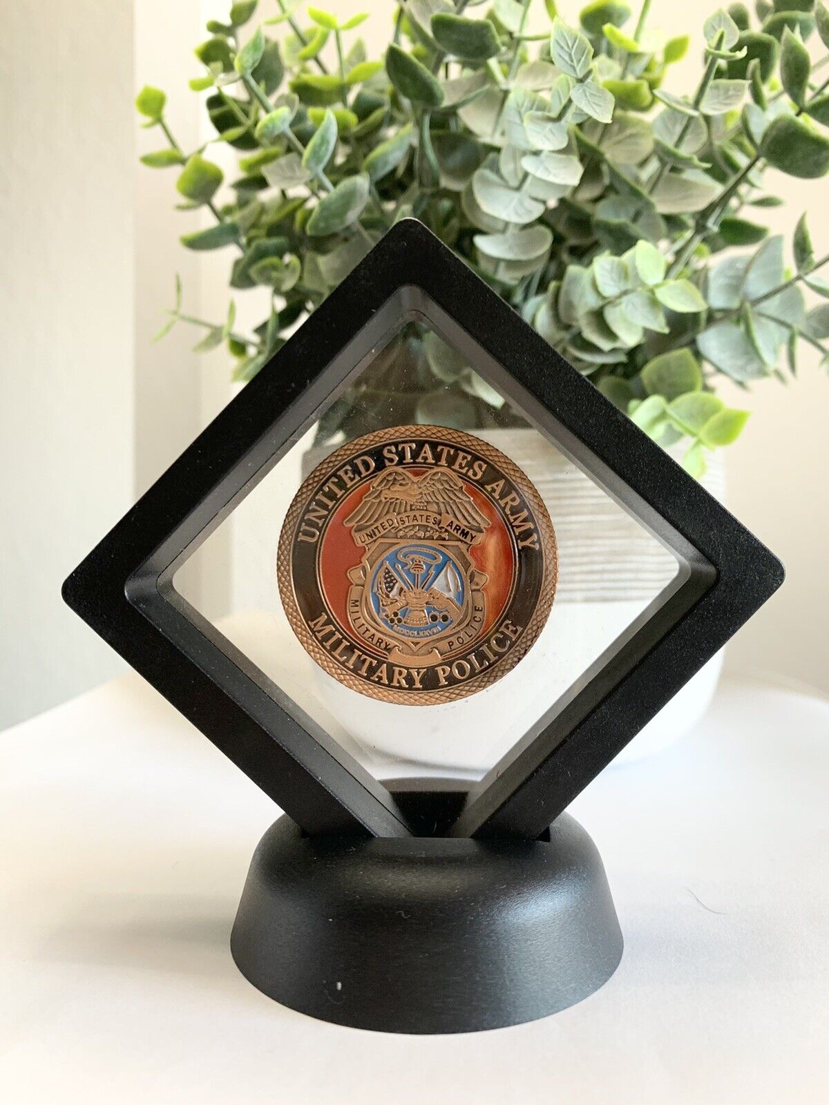 MP-Military Police US Army Challenge Coin With 3D floating Display Case