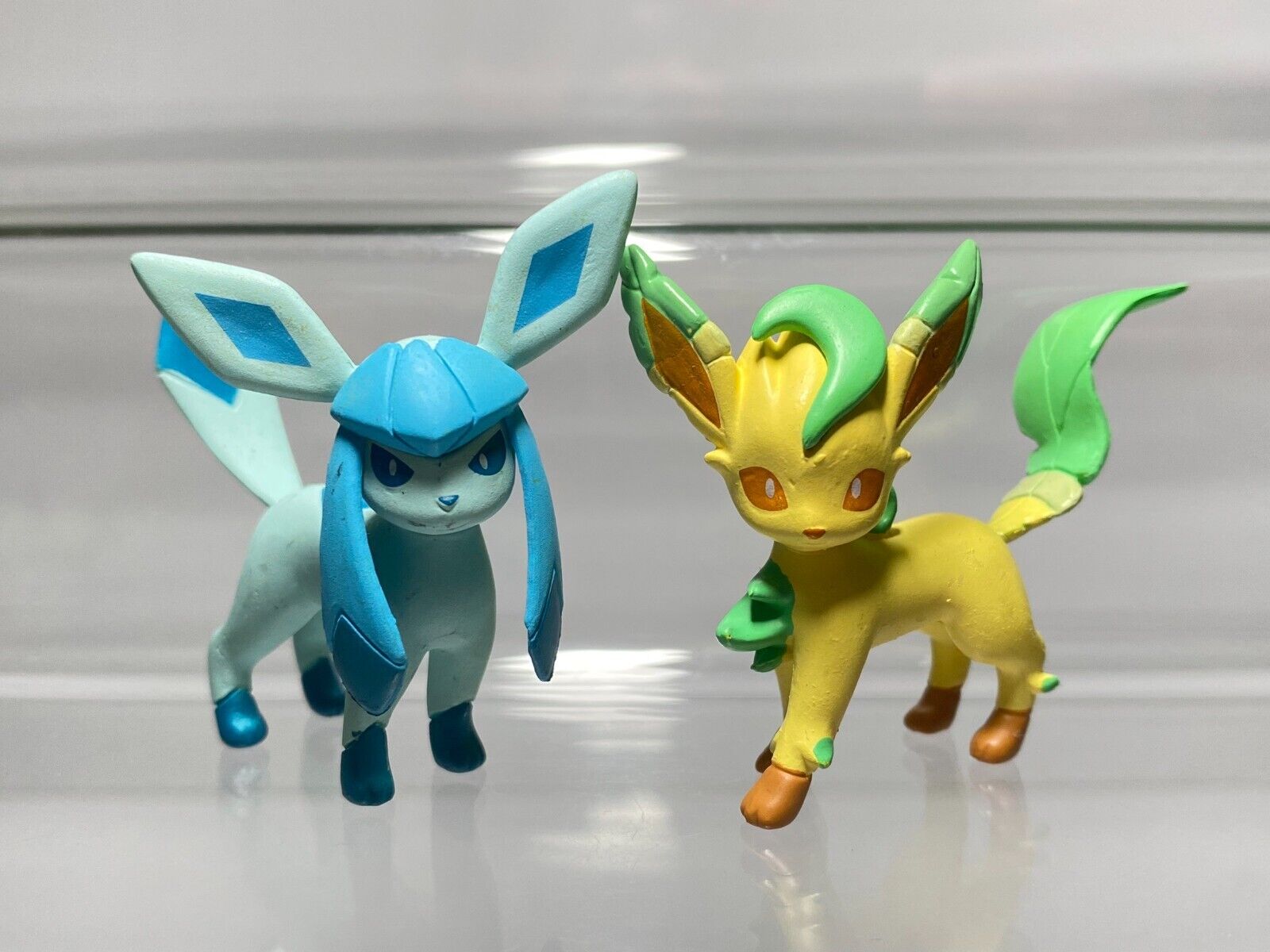 Leafeon Glaceon A.1(H1.5\