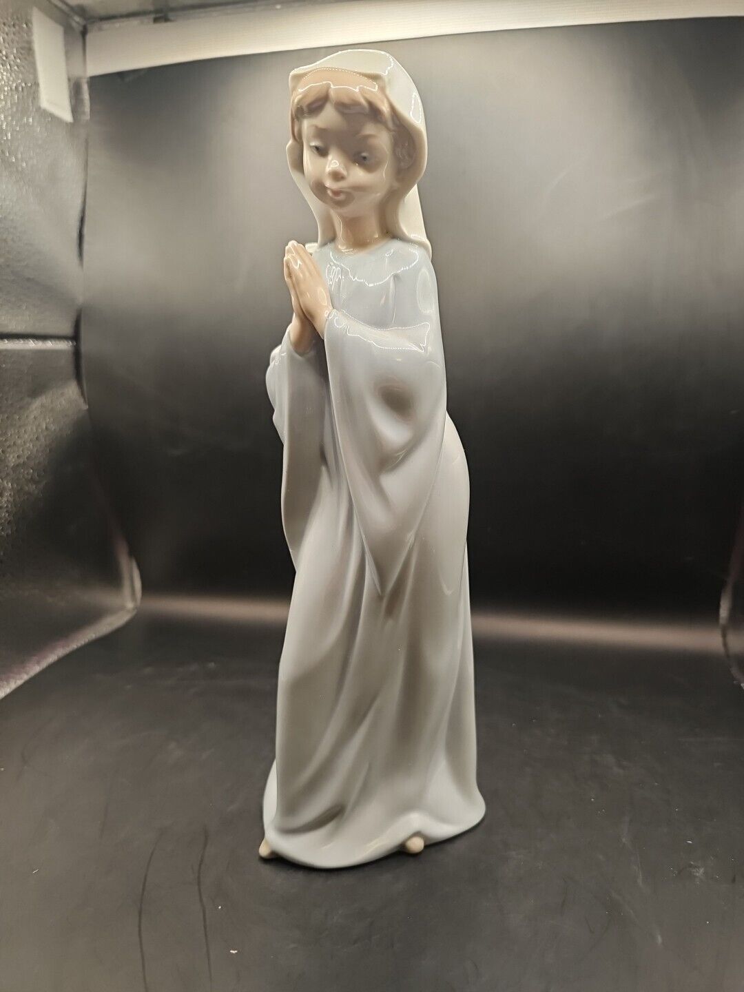 Vintage Lladro  Praying Girl Nun Porcelain Figurine 1980 Spain 10.75\